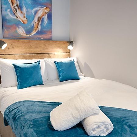 3 Rm Studio, Open-Plan Living, Dining, & Kitchen Llanelli Exterior foto